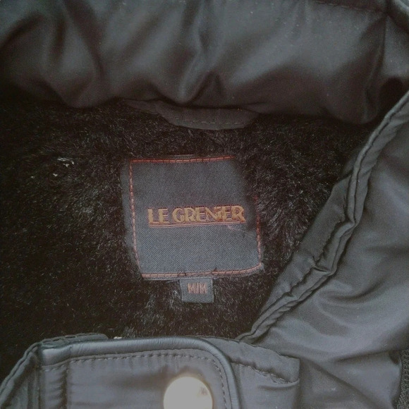 Le  Grenier Quilted Hooded Wind/Water Resistant Coat with Gold Metal Accents M - Picture 9 of 10